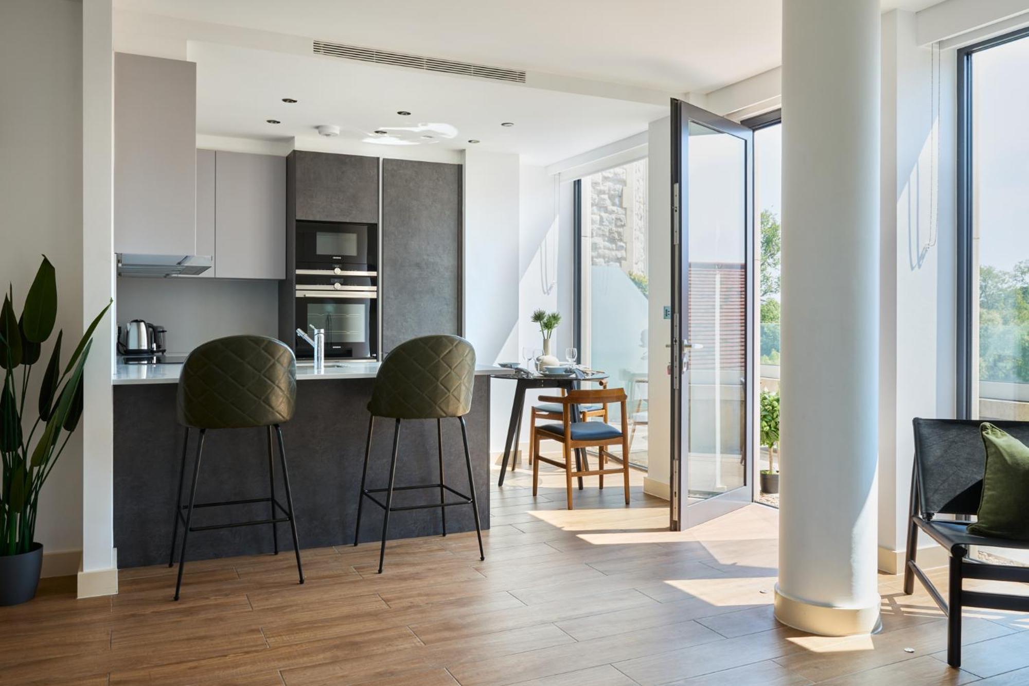 Kew Bridge By Viridian Apartments Buitenkant foto